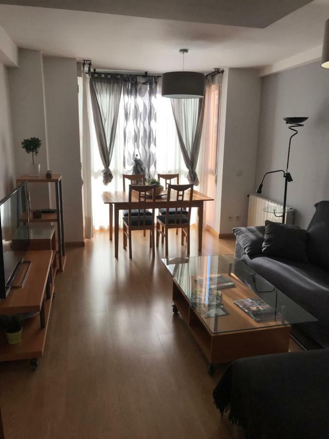 Apartamento Moderno,luminoso con plaza de garaje Madrid Exterior foto